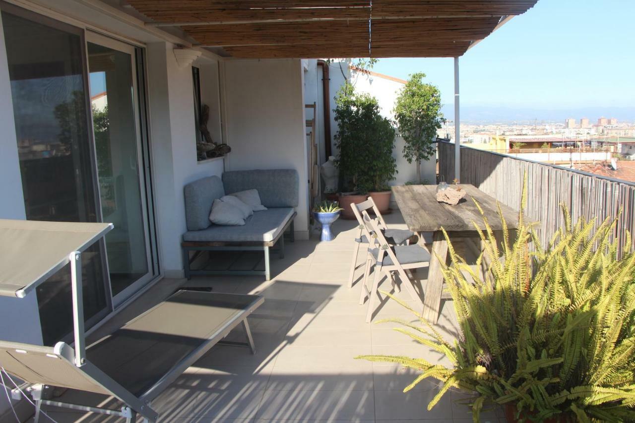 Mini Attico Panoramico Con Terrazza Daire Cagliari Dış mekan fotoğraf
